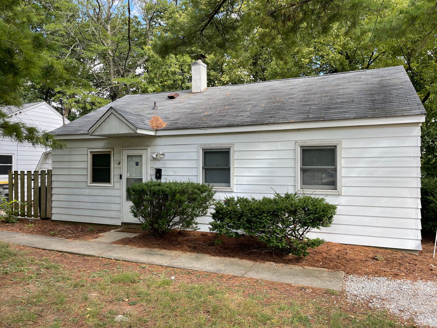 3 Bedroom 1 Bath House with Beautiful Scenery – photo 1
