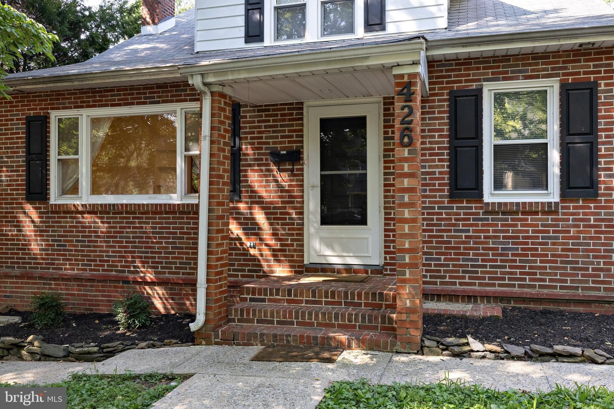 426 4Th Avenue – photo 4