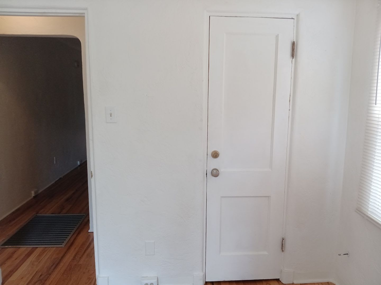 Cozy 2-Bedroom 1 Bathroom Home in NE ABQ! – photo 4