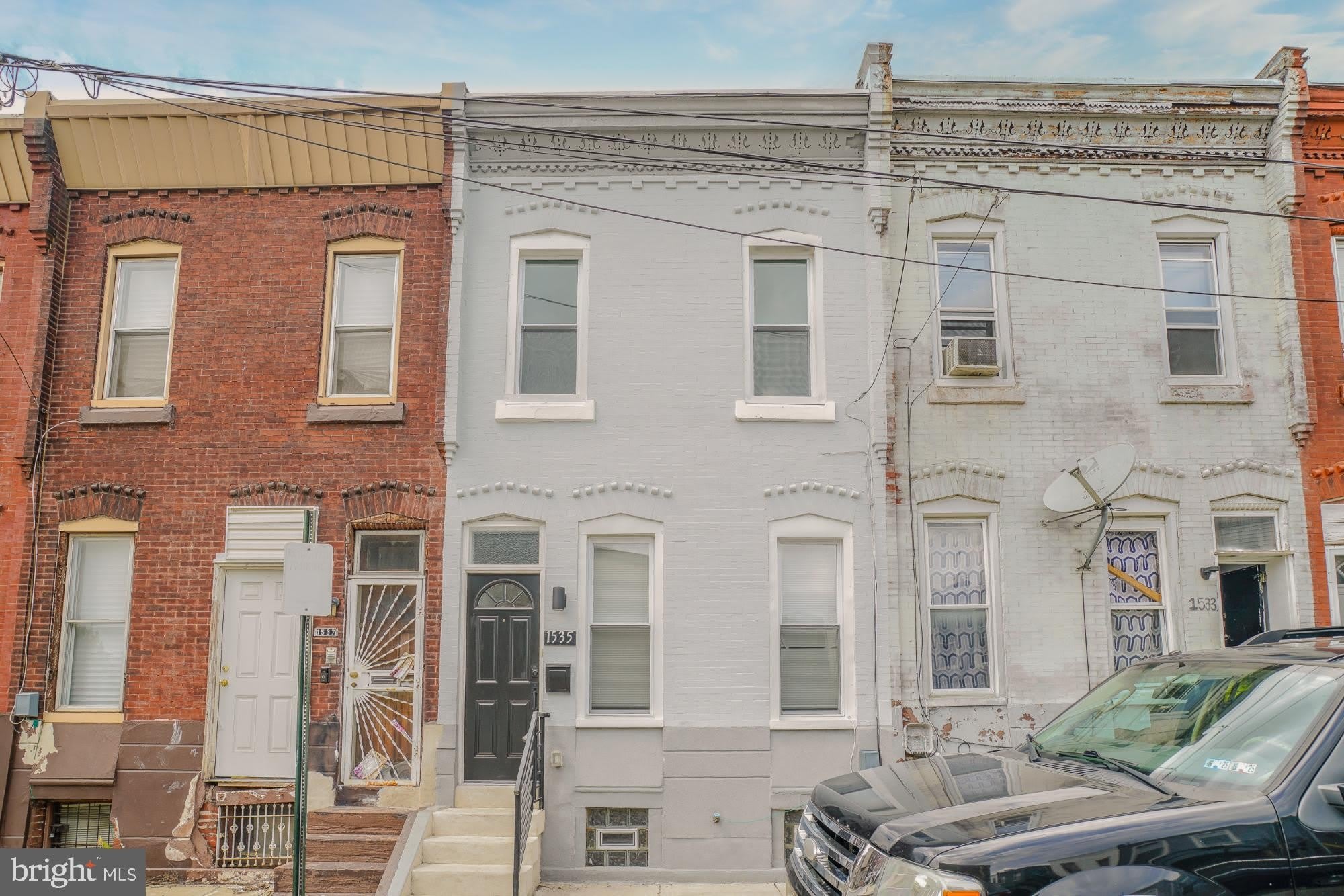 1535 W SELTZER Street – photo 2