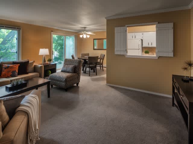 Yorktown Apartments – photo 4