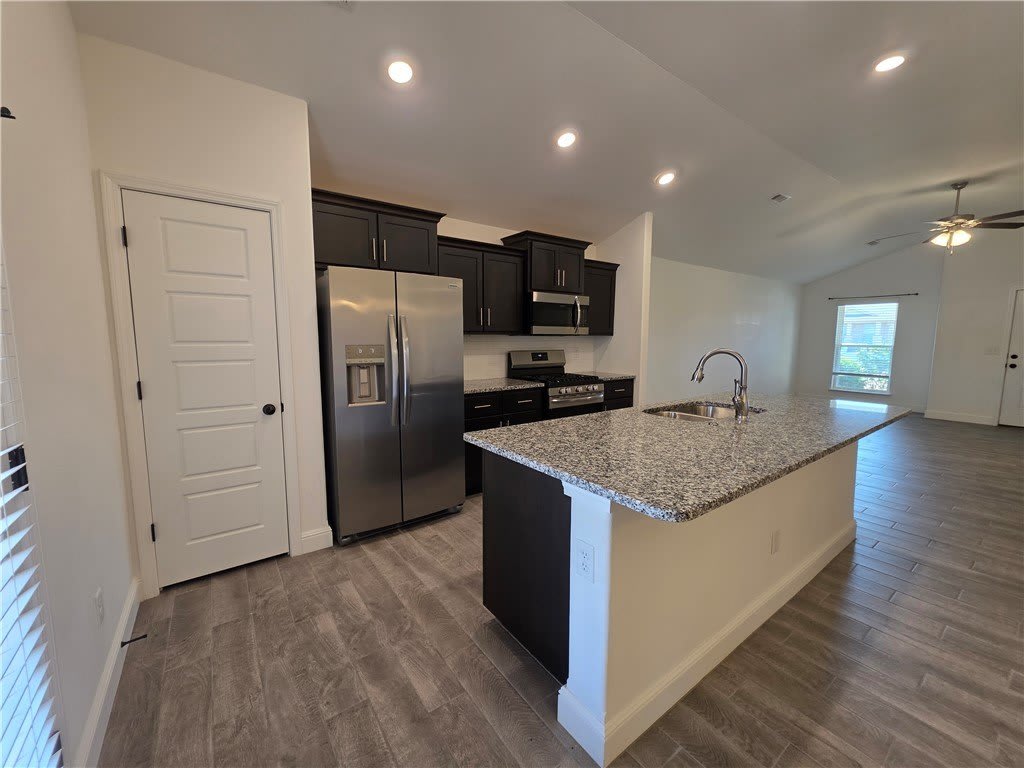 6006 Nw Hoover Street – photo 4