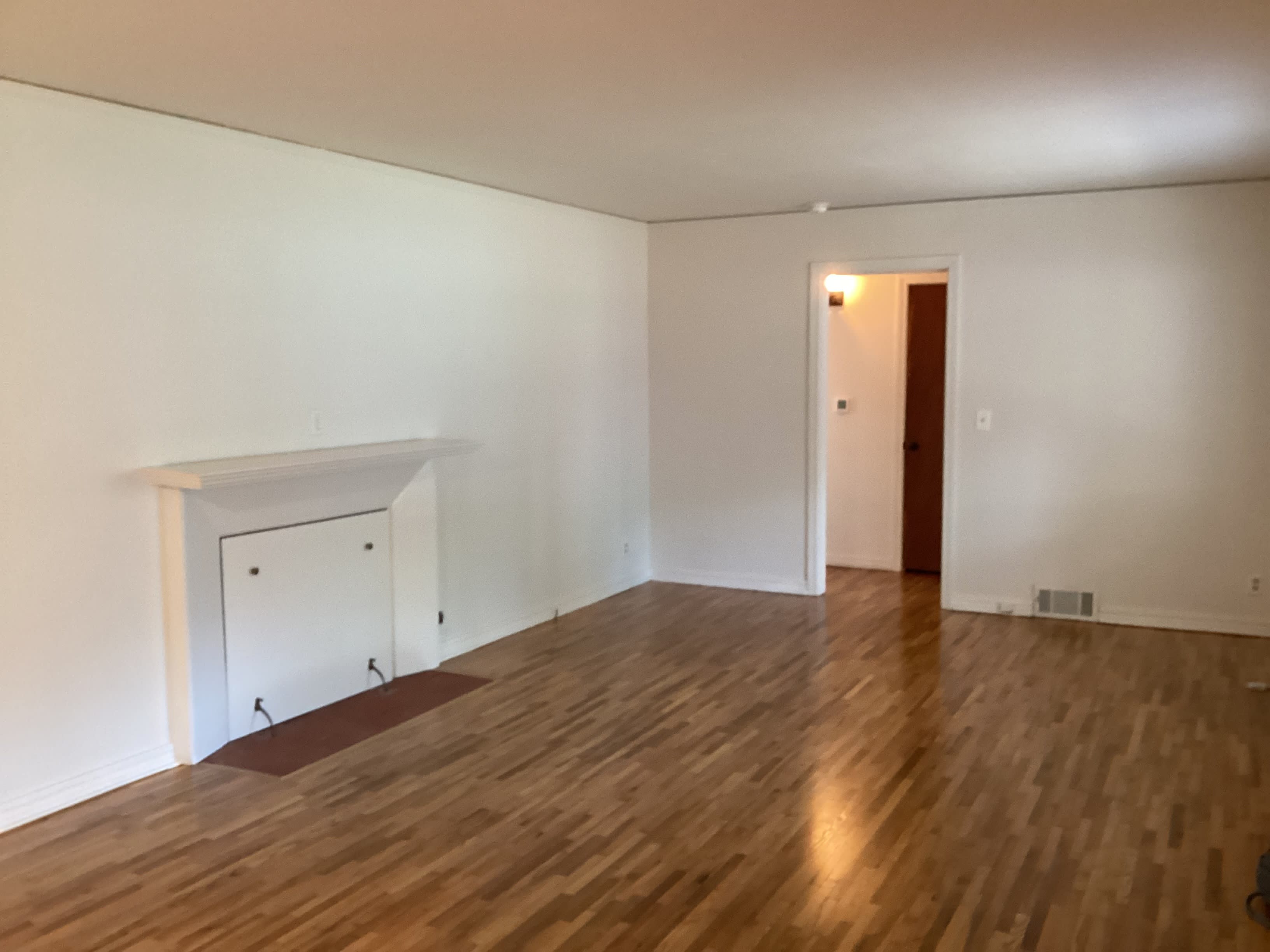 433 West Adams Street – photo 4