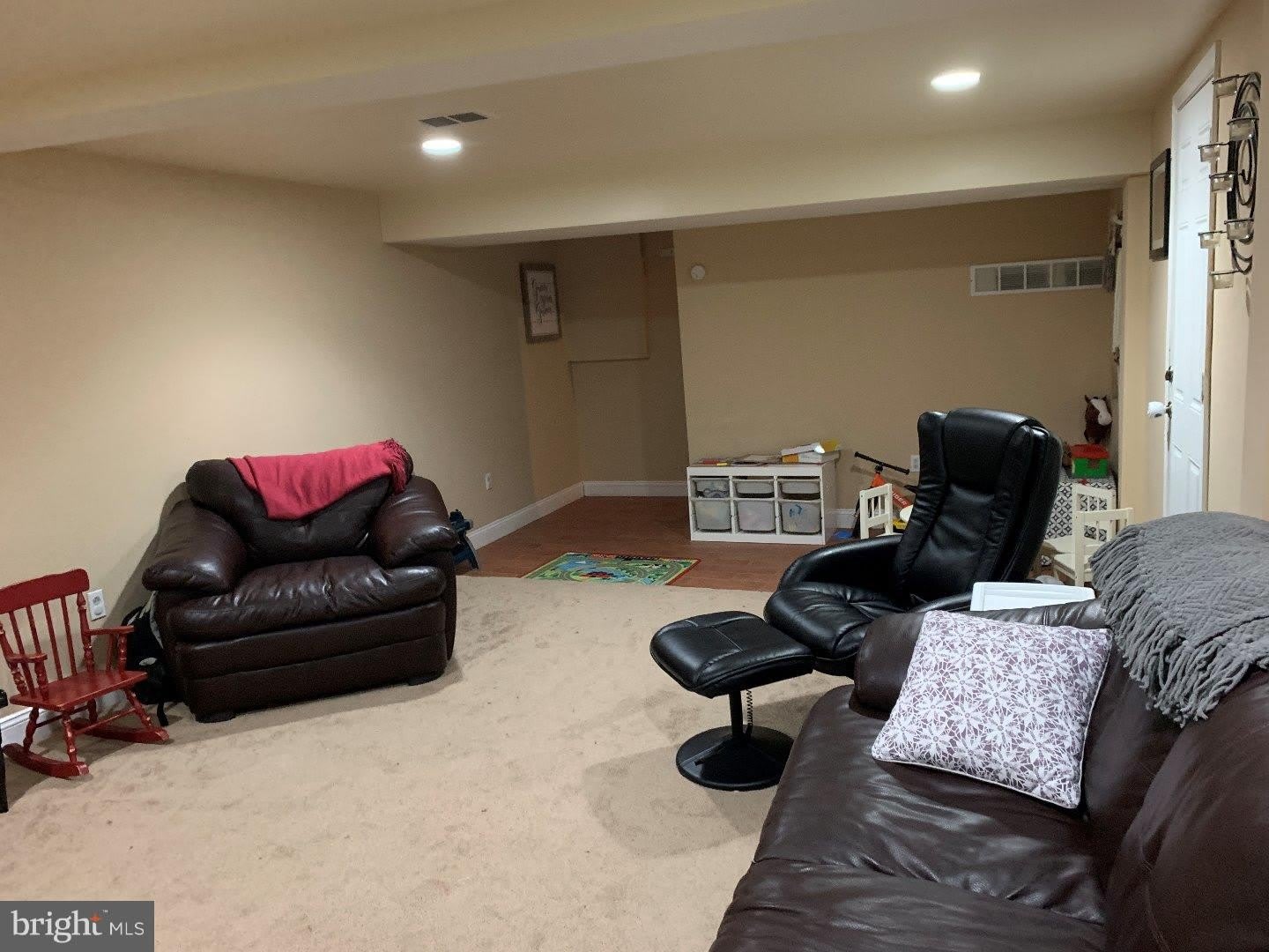 555 CHESTNUT Street – photo 3