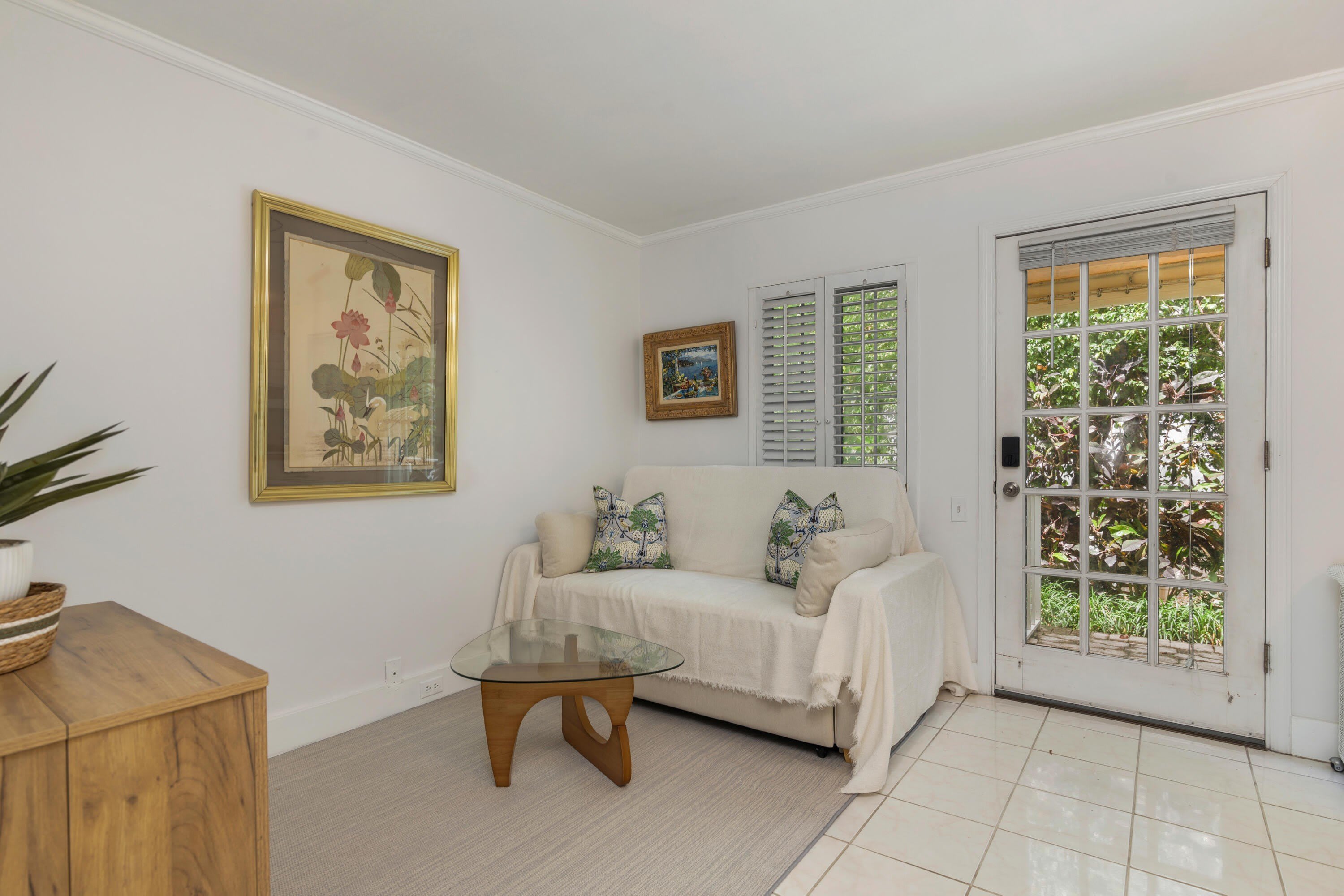 155 Peruvian Avenue – photo 2
