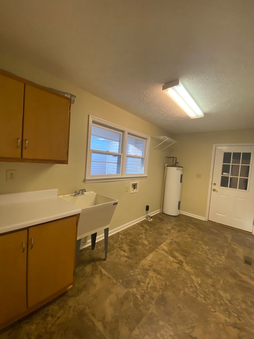 215 W. Francis Street – photo 3