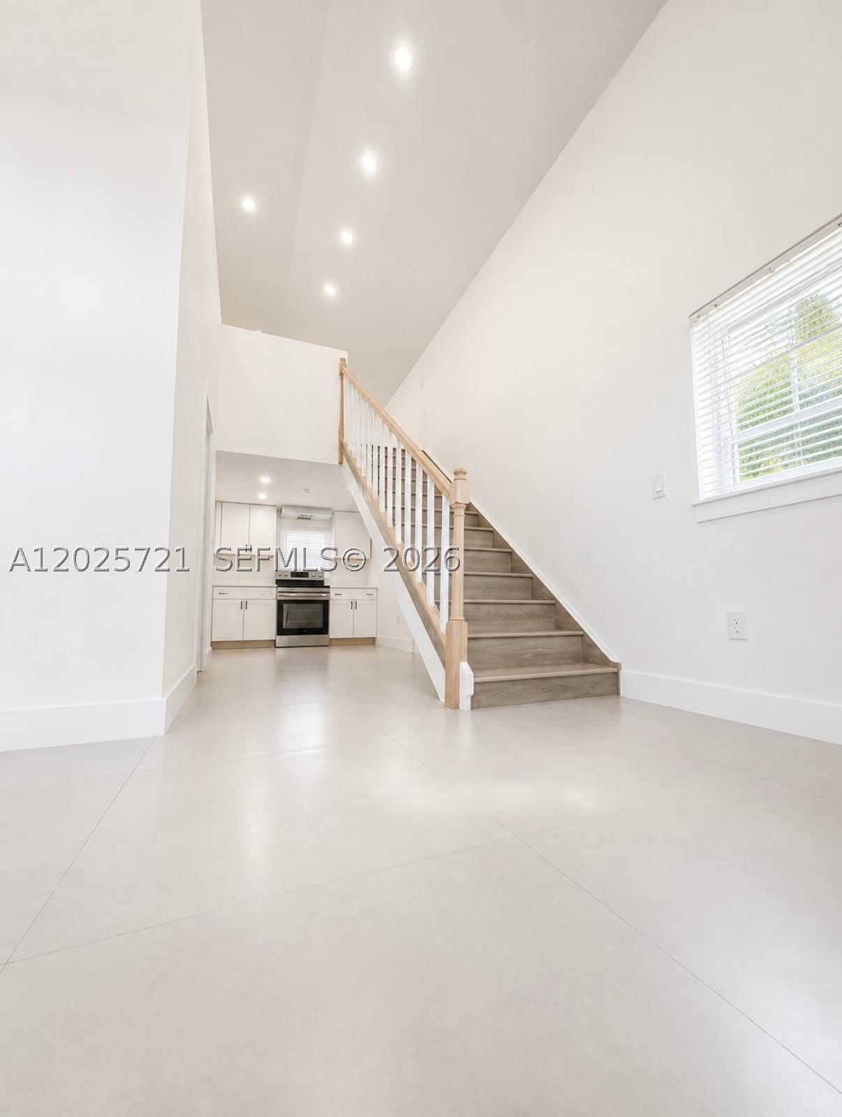 4125 N 32nd Ct – photo 3