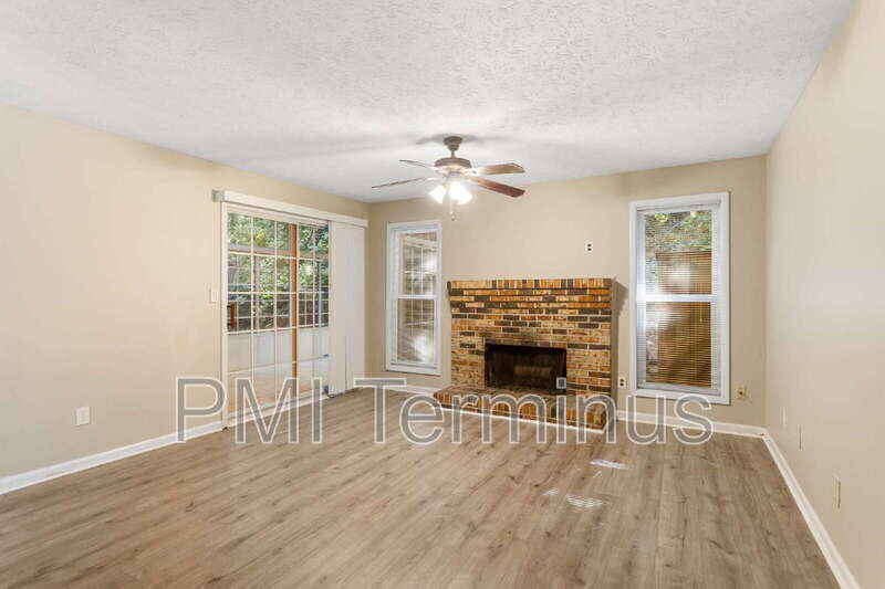 2672 Moss Lane – photo 5
