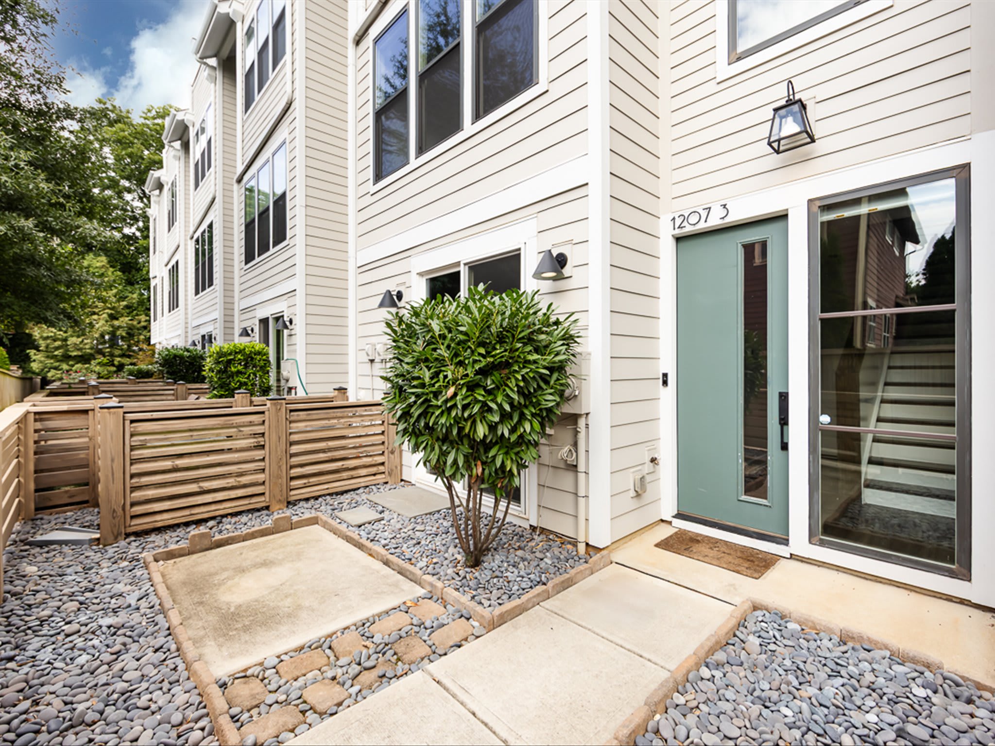 1207 East 36th Street – photo 3