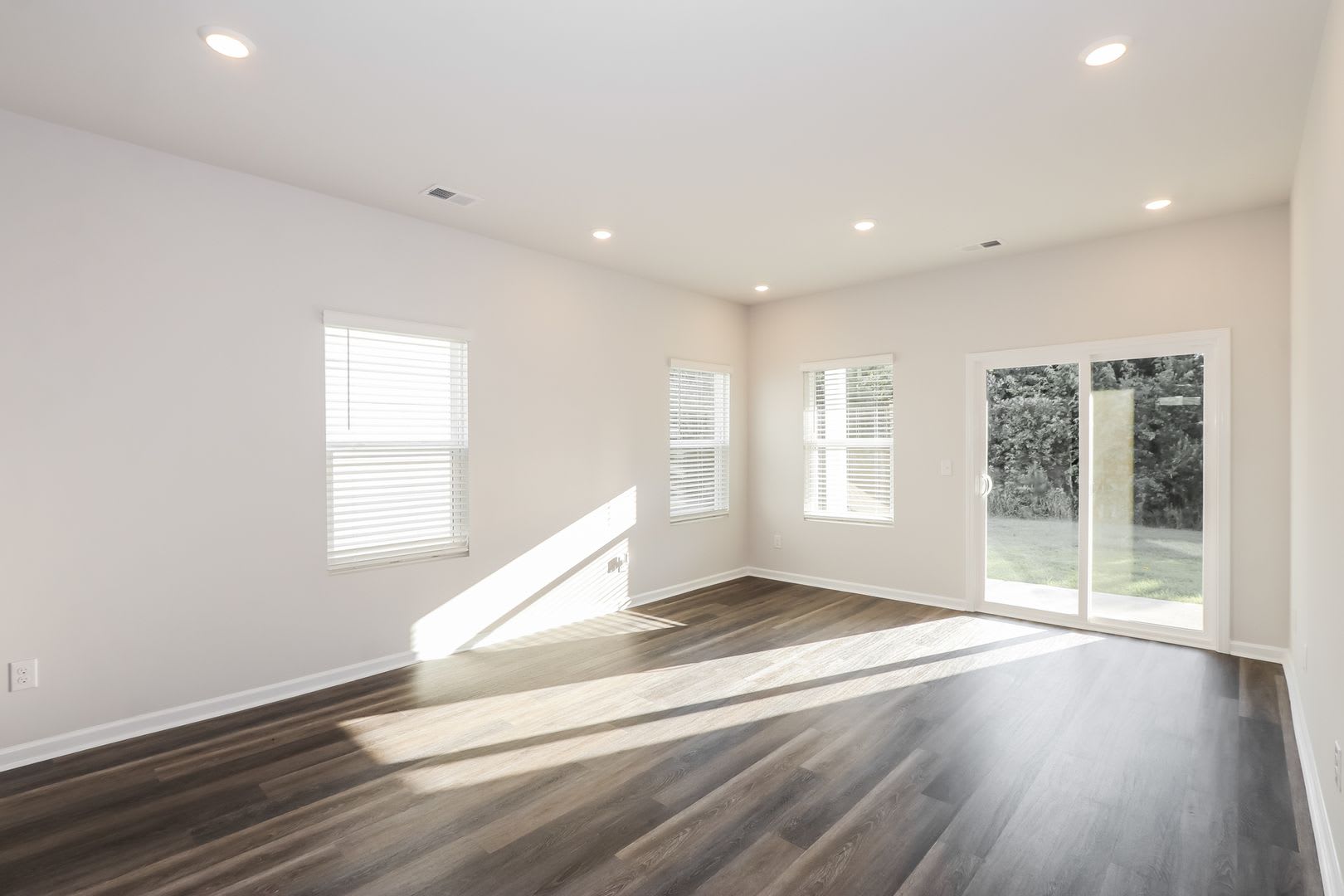 750 Off 1St Month Rent Brand New Townhouse Minutes From Ocean Isle Beach Rent 1850 – photo 4
