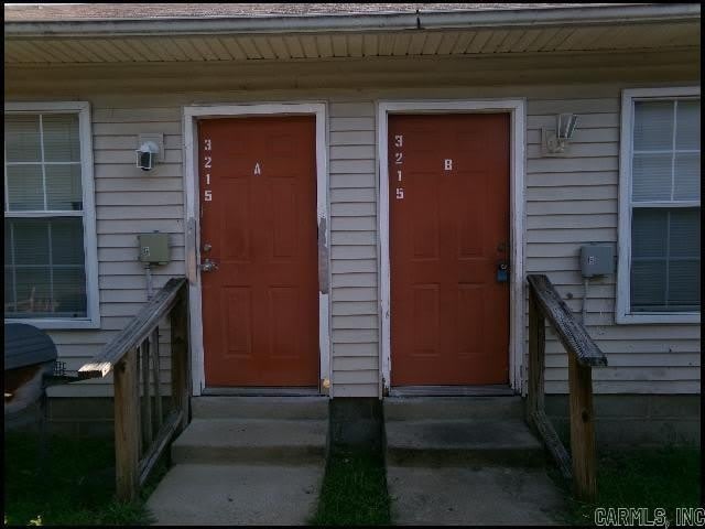3215 Ludwig Unit B – photo 2