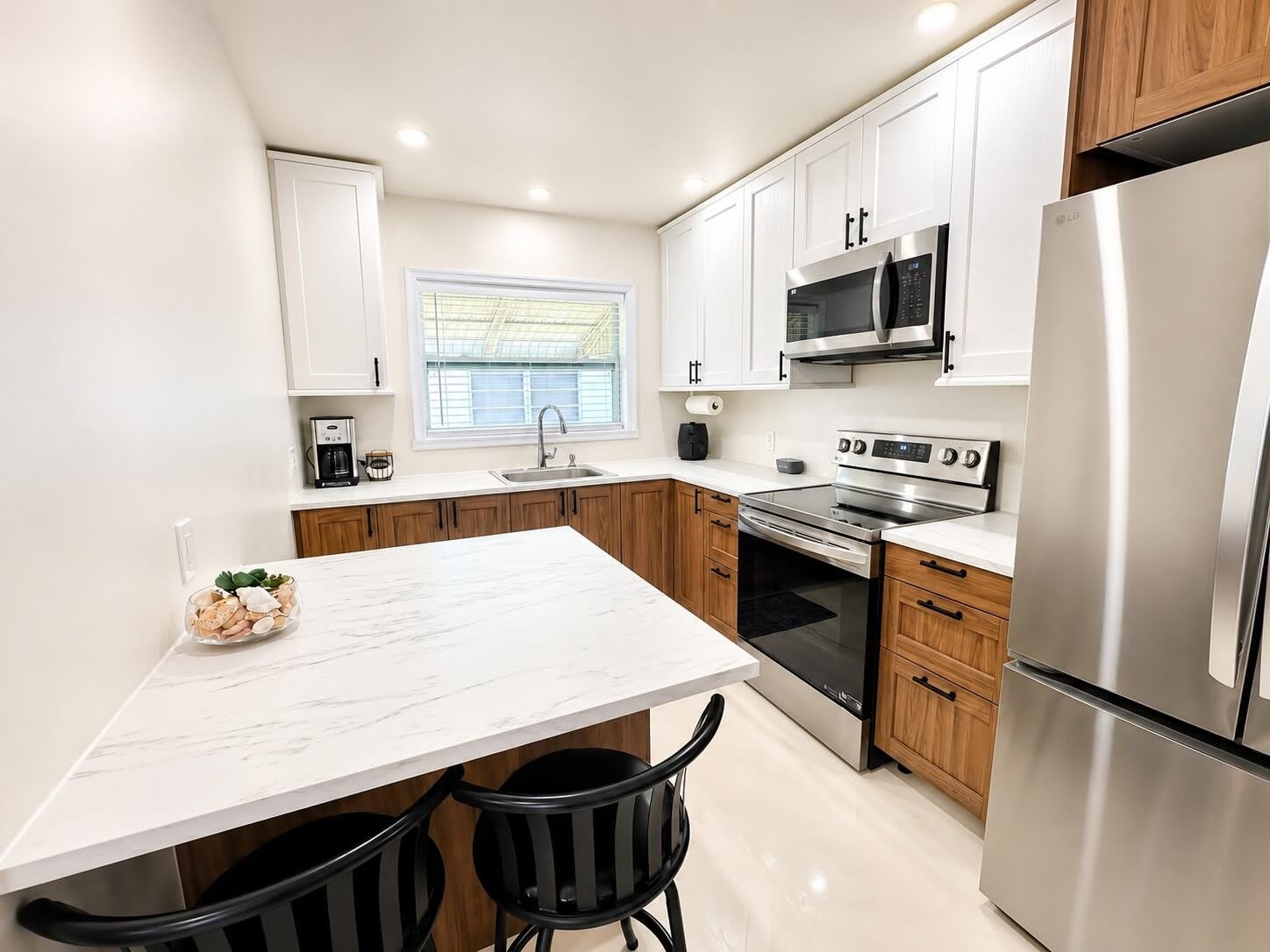 825 NE 6th Street – photo 2