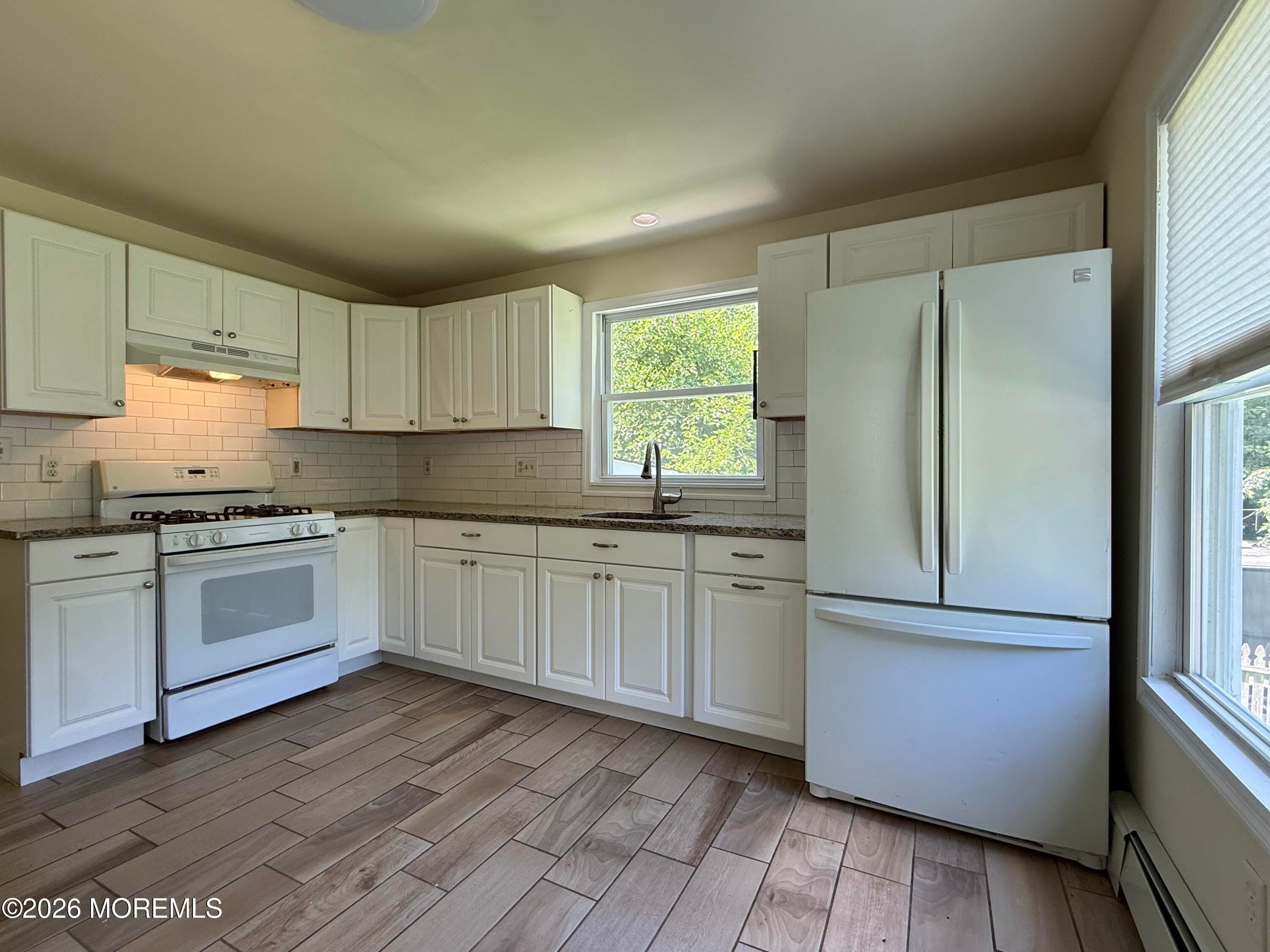 236 W Farms Road – photo 3