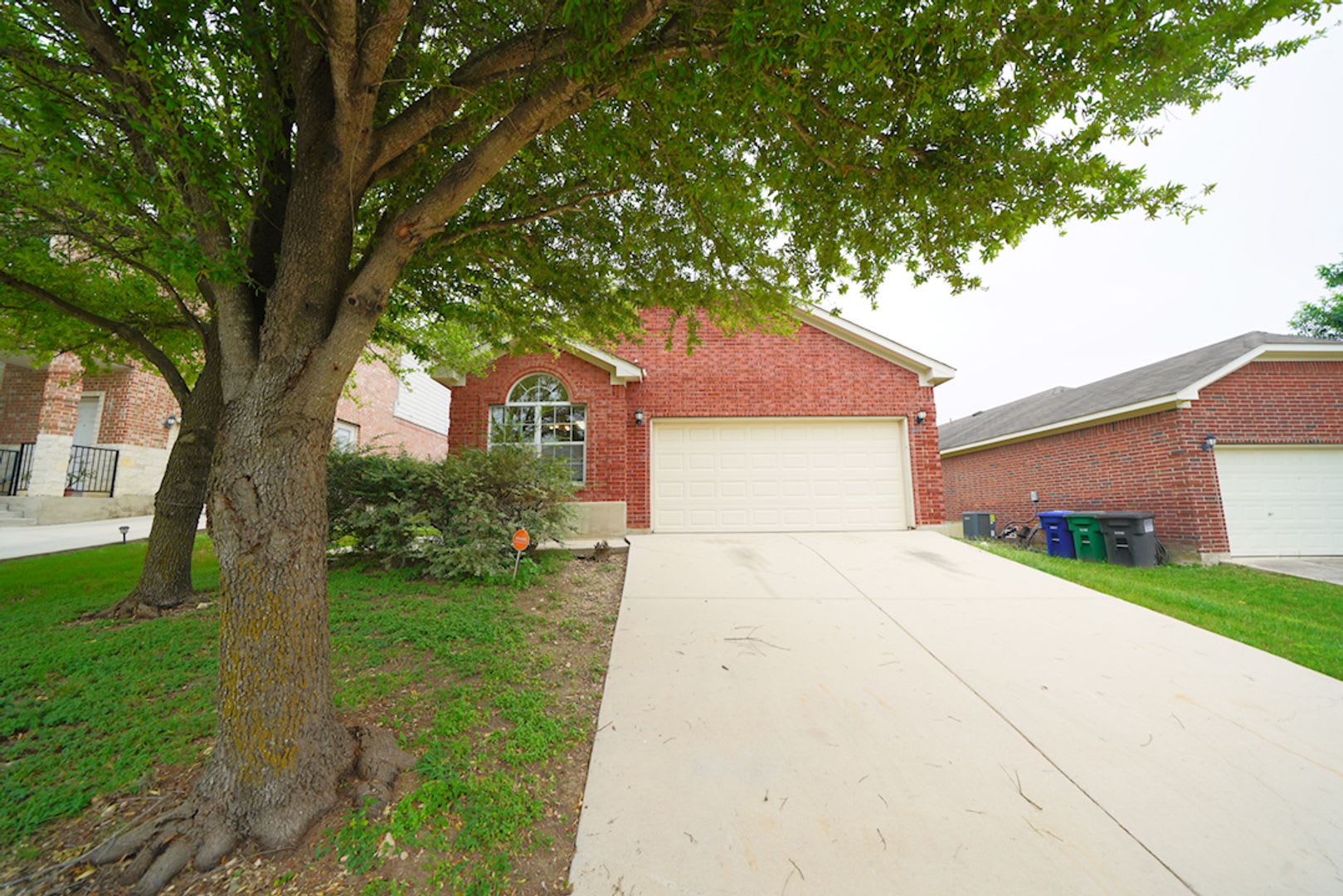 Great Home Now Available on the NorthEast Side of San Antonio. Realtor Commission: $500 – photo 2