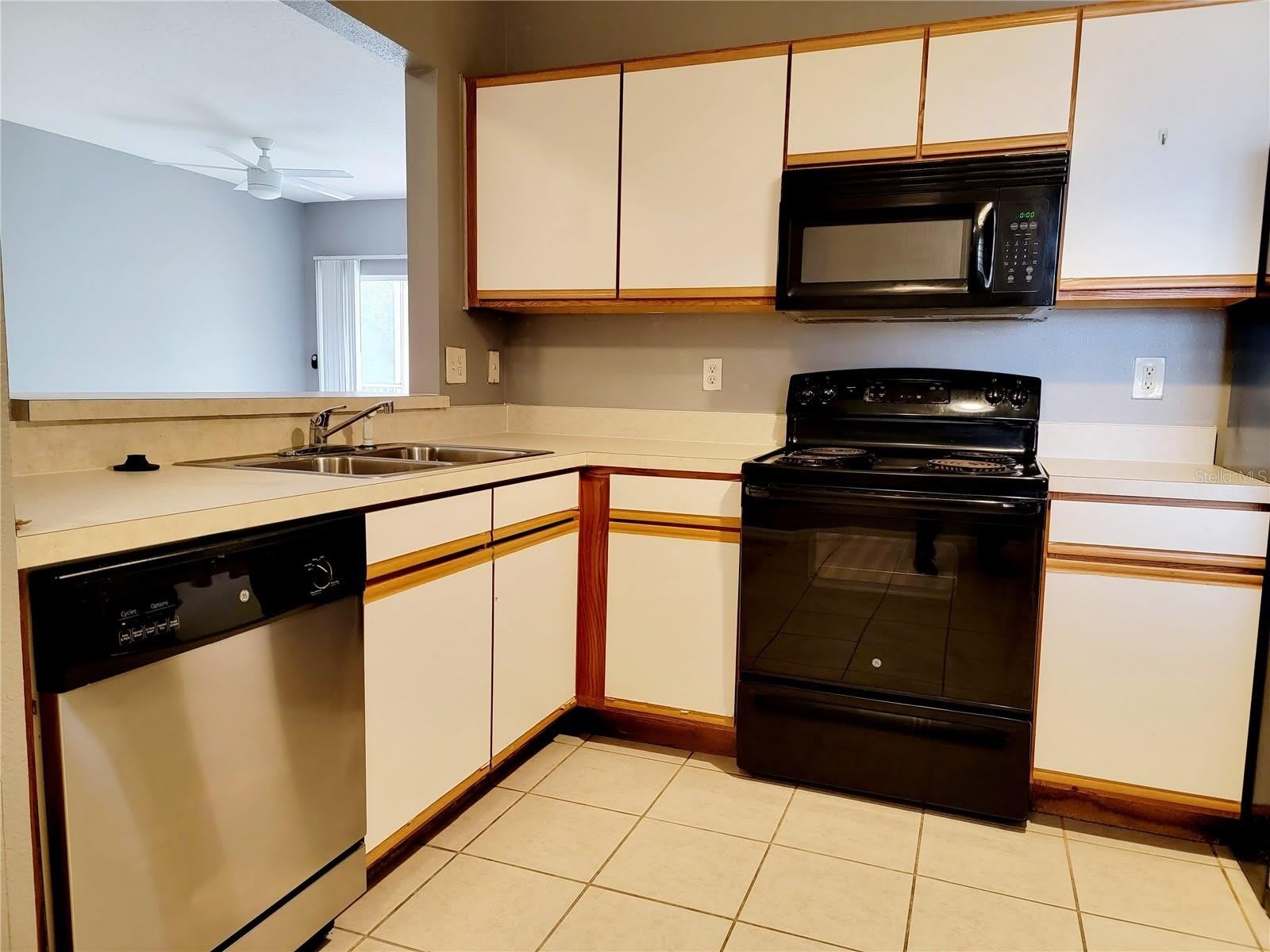6410 CYPRESSDALE Drive – photo 3