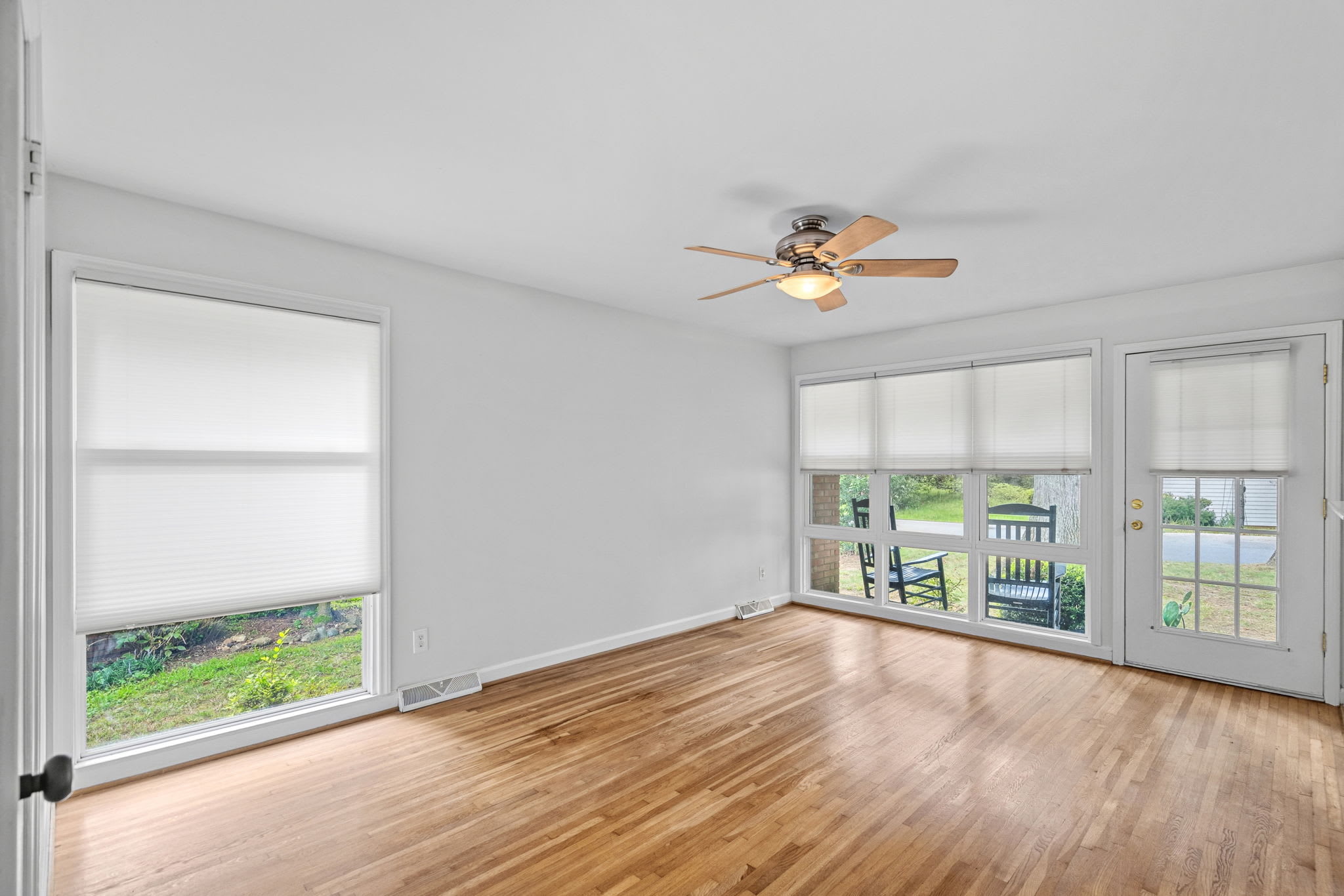 4231 Mantle Ct – photo 3