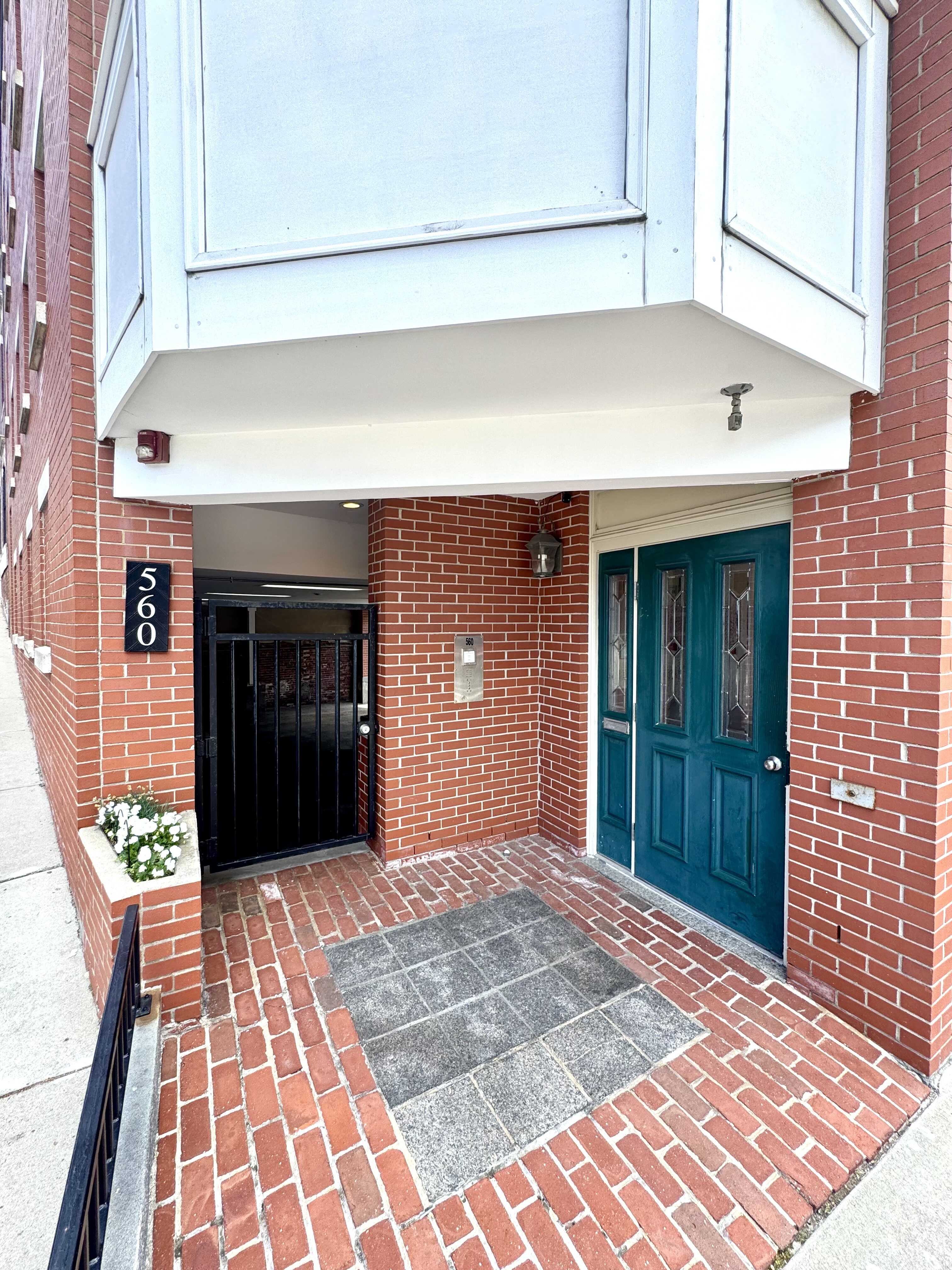 560 Commercial Street – photo 1
