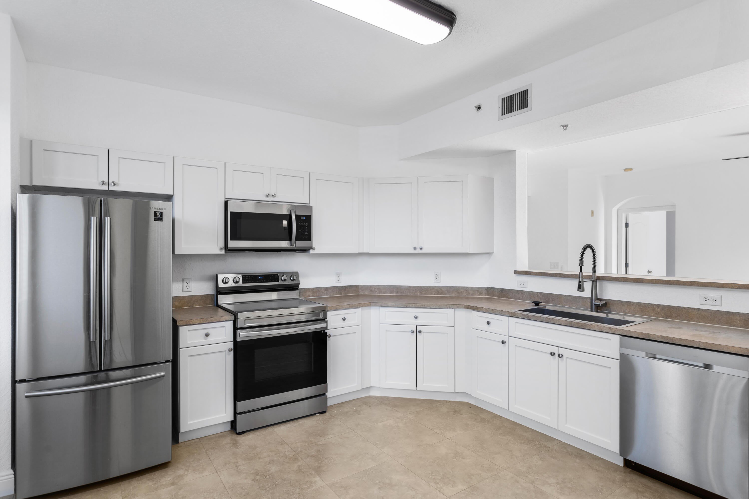 11029 Legacy Boulevard – photo 5