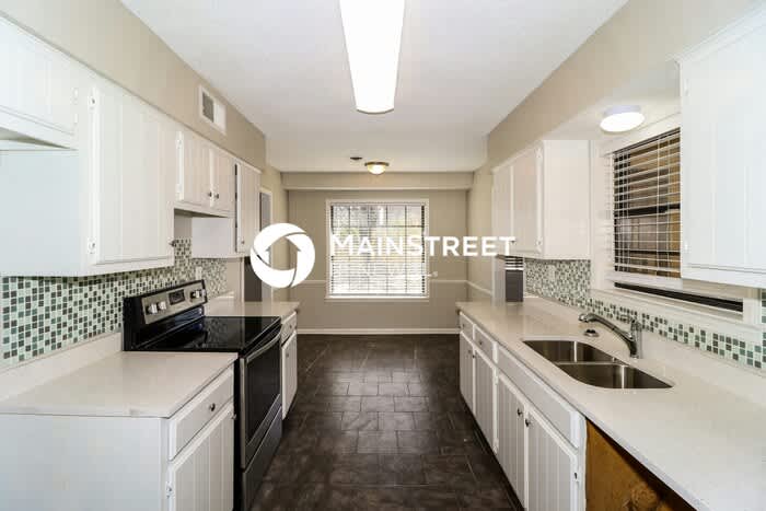 5685 Antwerp Avenue West – photo 5