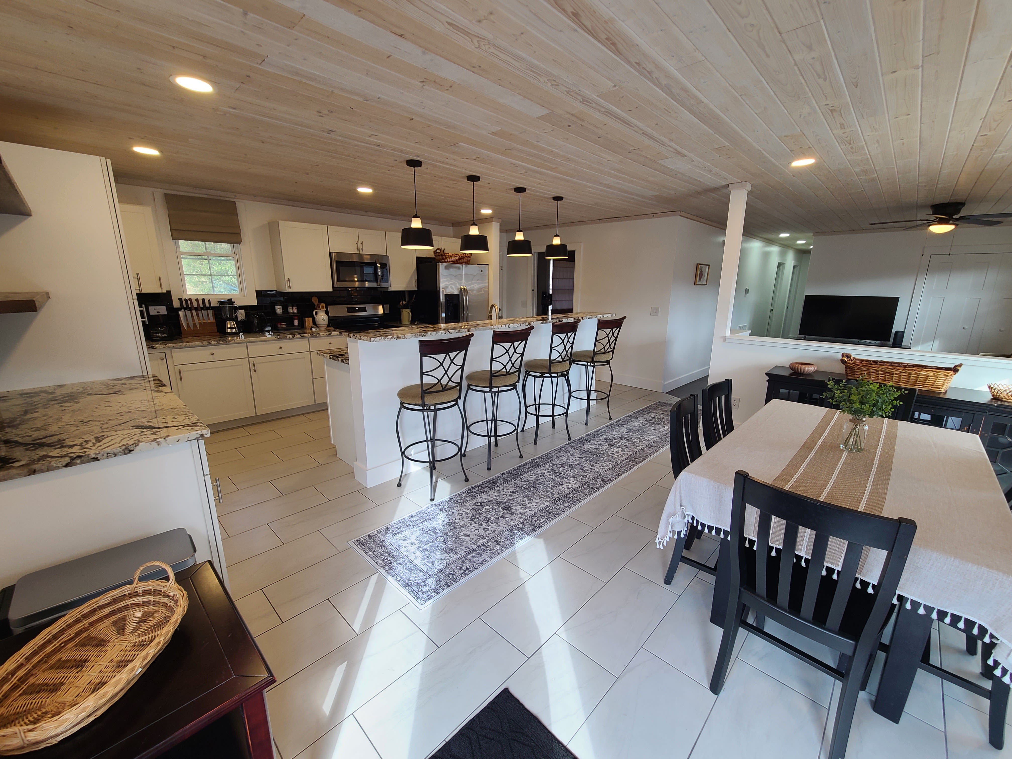 34 Hillside Street – photo 1