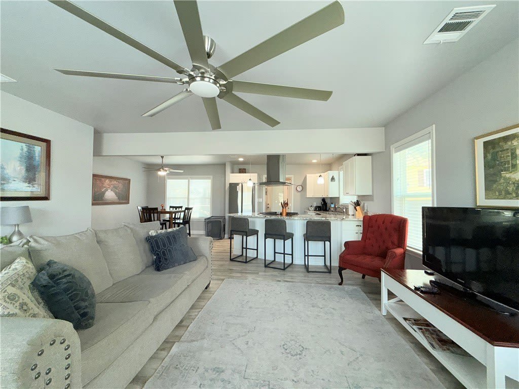 455 Louisiana Avenue – photo 3