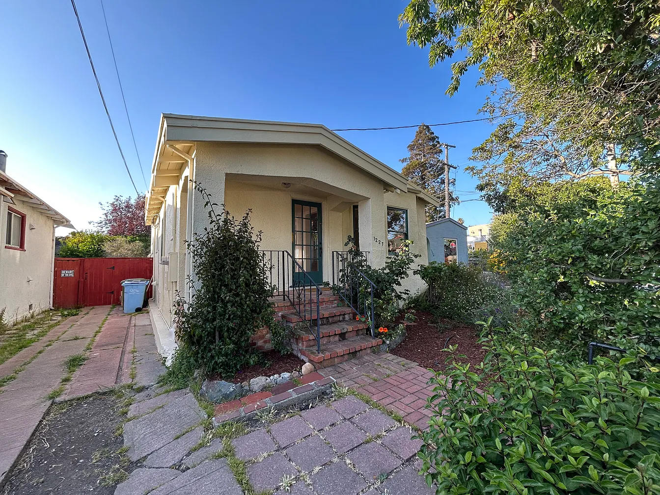 1227 Hopkins Street – photo 1
