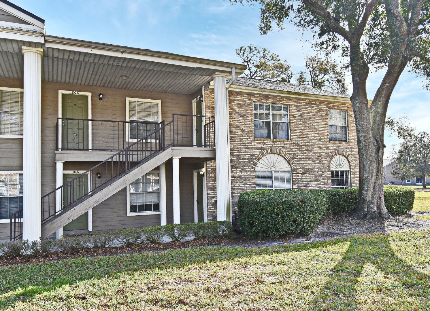 Spacious 2 bedroom 2 bath condo practically on UCF campus – photo 1