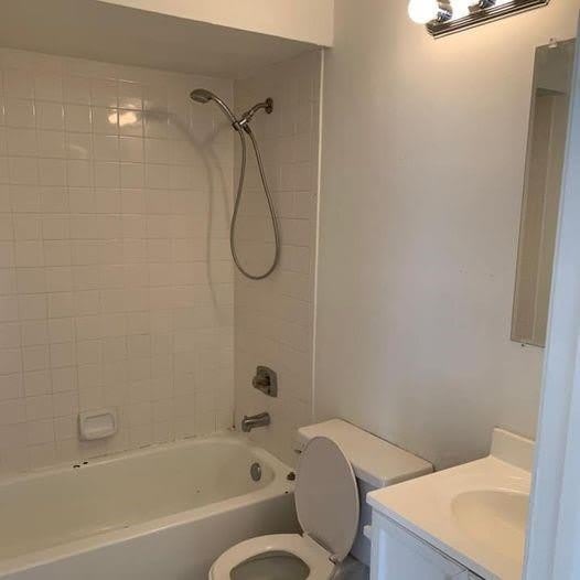2714 N Nob Hill Road – photo 5