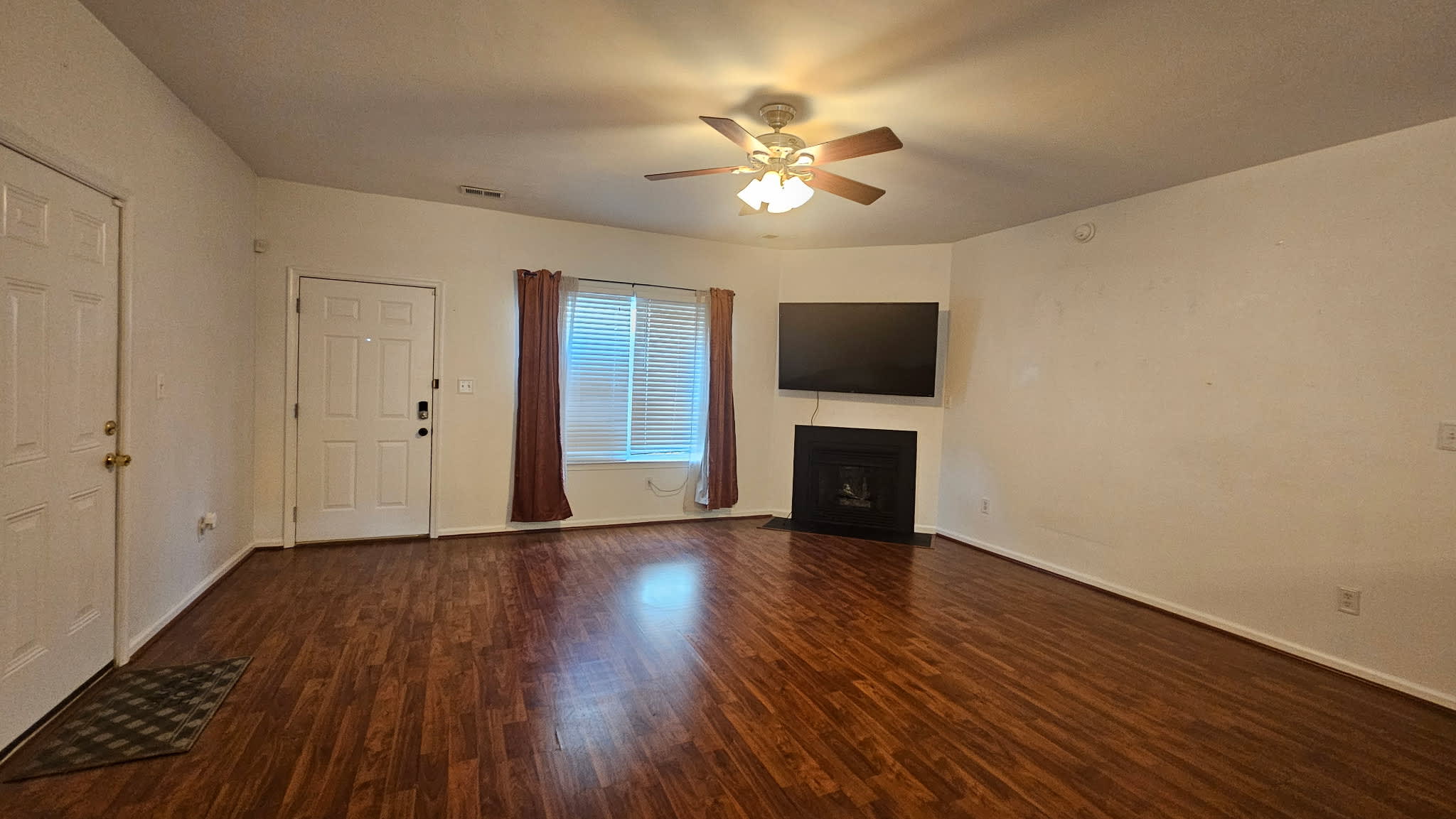 332 Summerville Court – photo 3