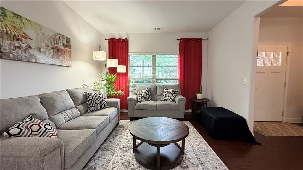 1810 Kingsbridge Court – photo 4