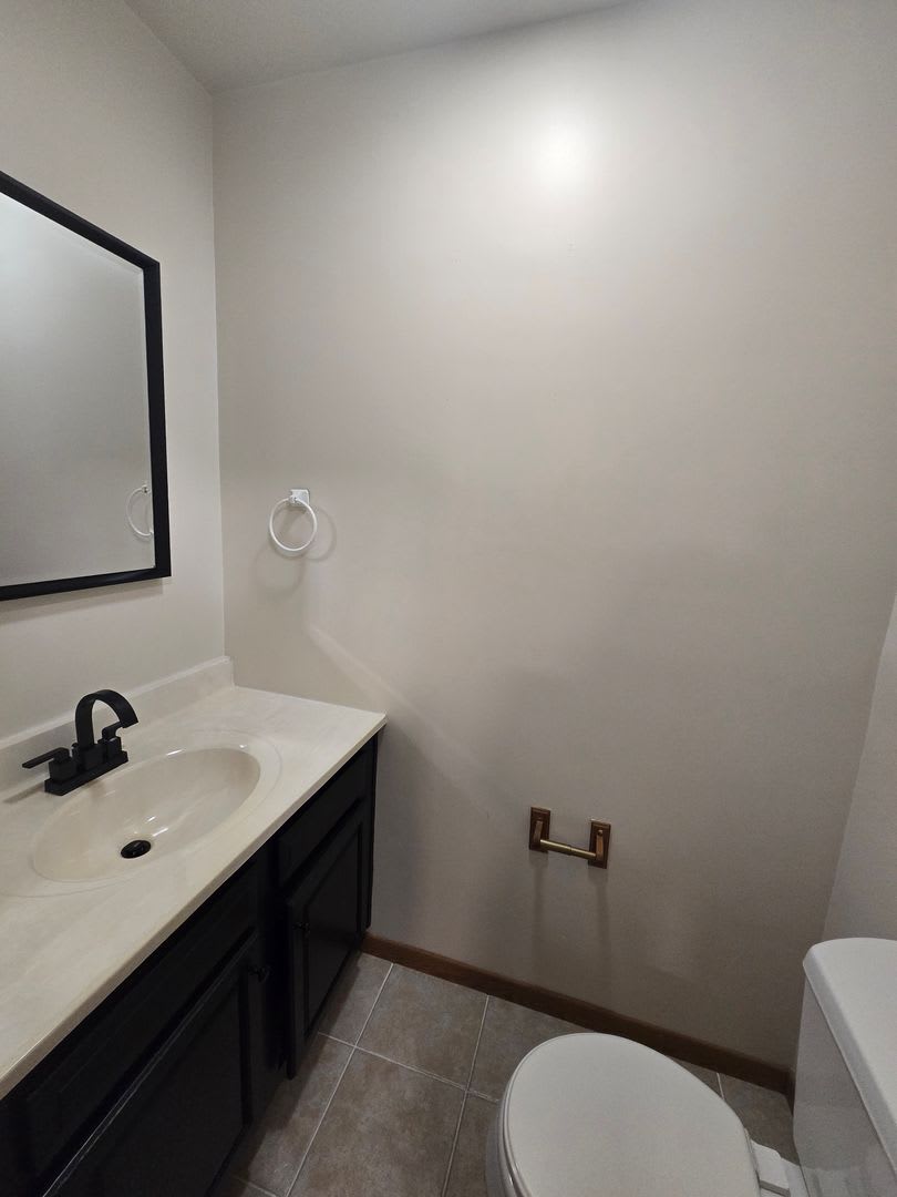 Extra Large Updated 3 Bedroom Townhouse – photo 5