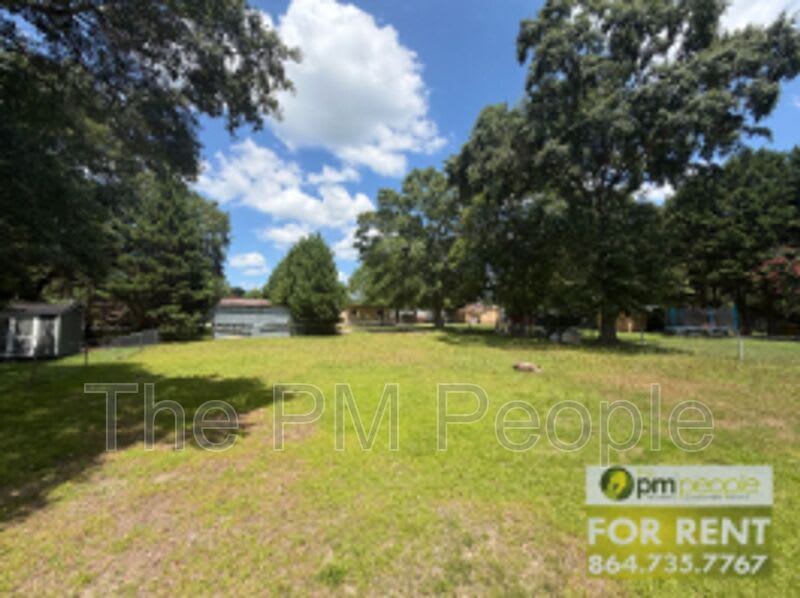 111 Westwood Dr – photo 1