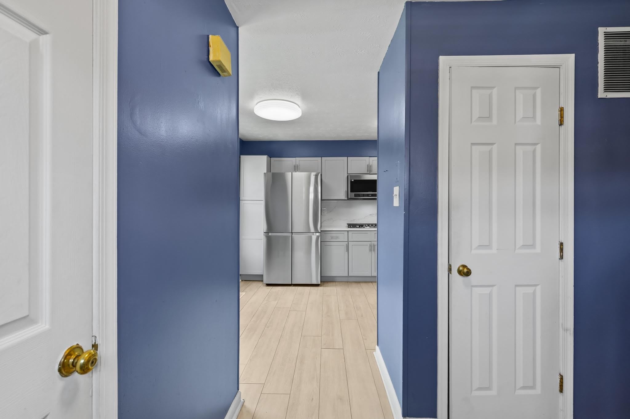 5411 CASTLESTONE Drive – photo 4