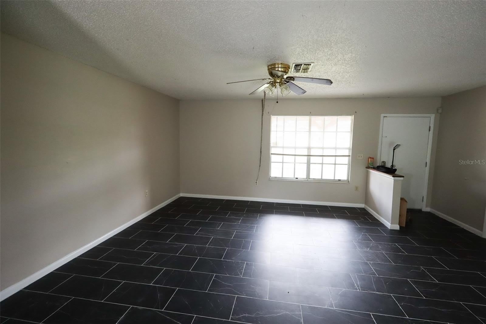 66 Silver Lane – photo 3