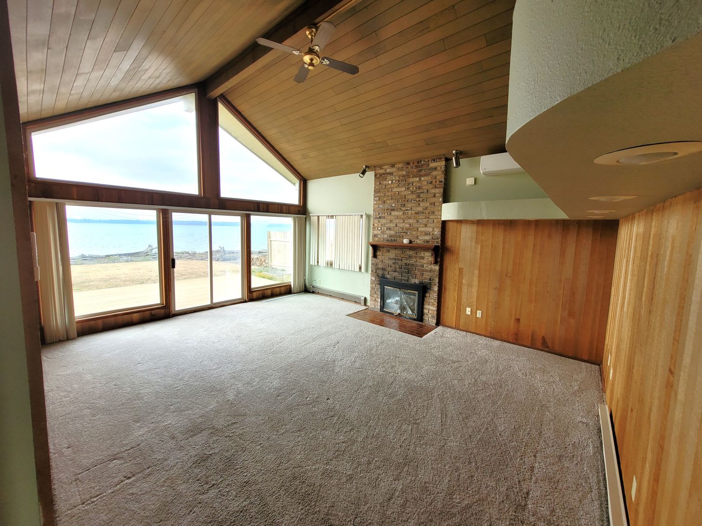 Beach Front Home 3 Bedrooms – photo 5
