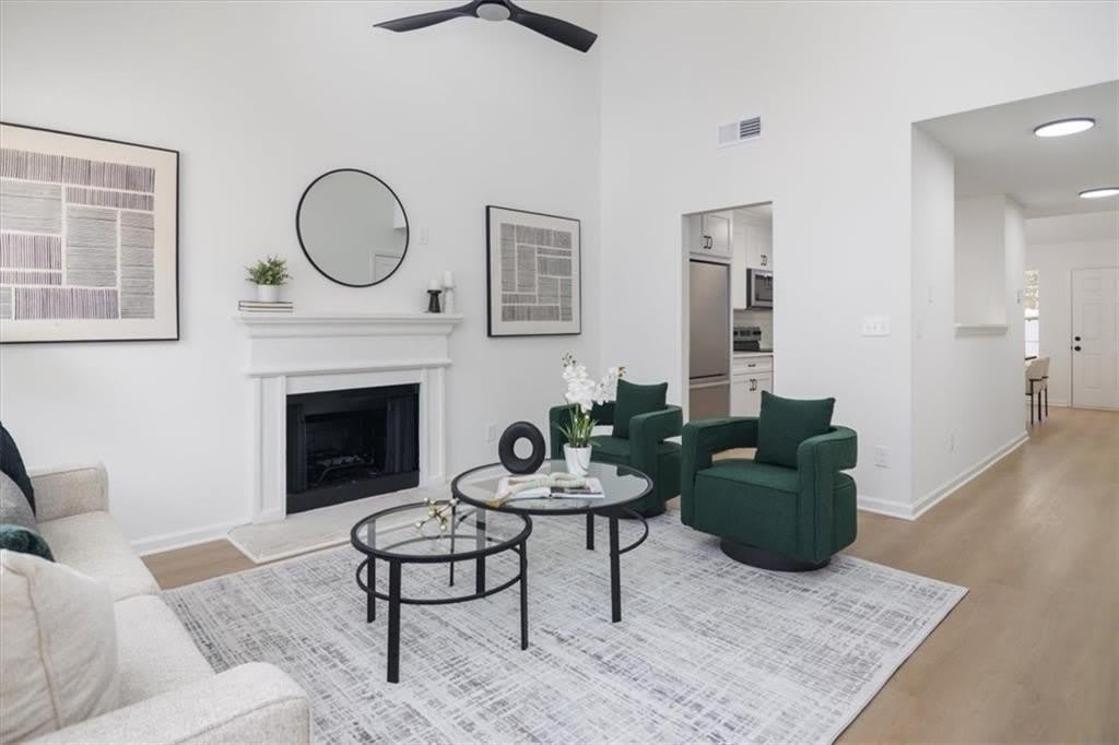 4033 Ravenwood Court – photo 3