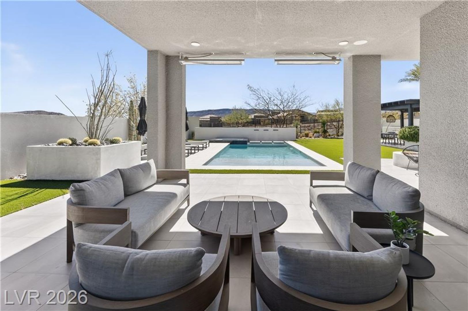Gem in Summerlin!! – photo 3