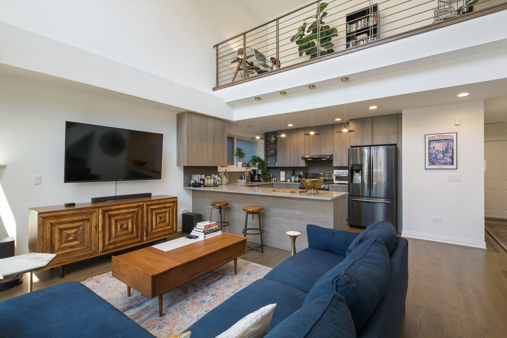 2027 W Race Avenue – photo 2