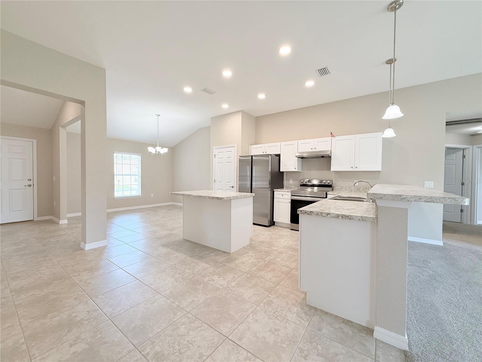 15712 SW 37TH CIRCLE – photo 4