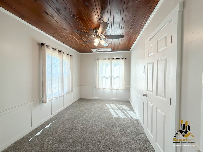 305 Wilson Avenue – photo 5