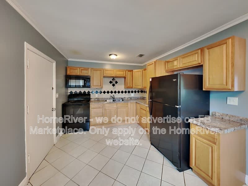 12004 Derris Ct – photo 5
