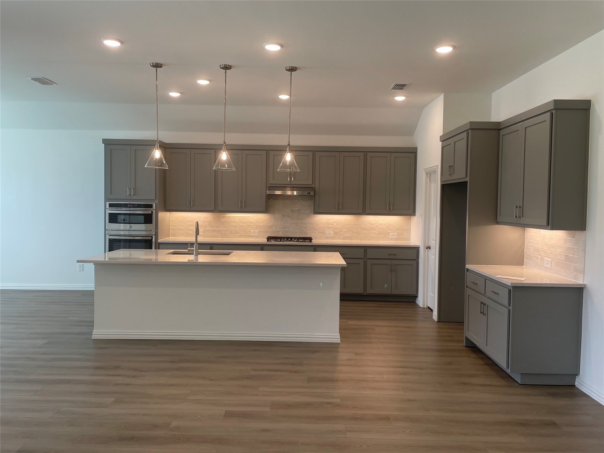 4014 Saltgrass Street – photo 3