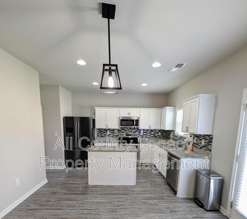 1313 Brookstone Lake Dr – photo 3