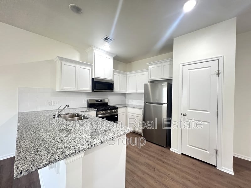 10622 SW 17th Ter – photo 3