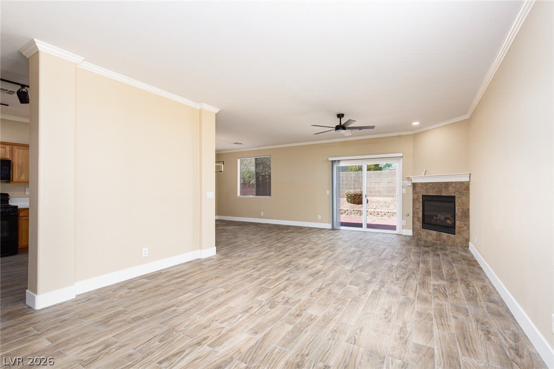 8723 Evan Lilas Street – photo 5
