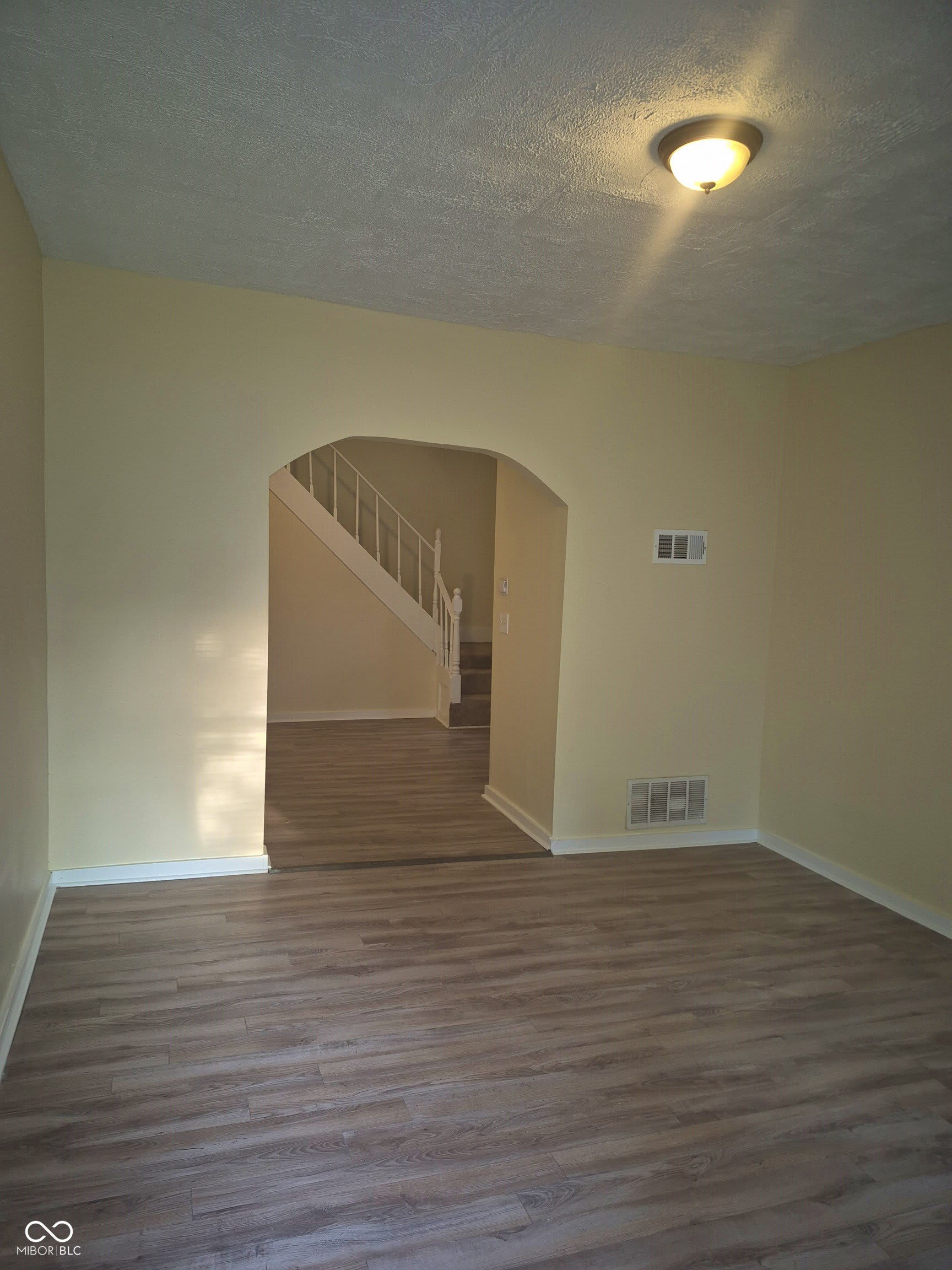 328 N Elder Avenue – photo 3