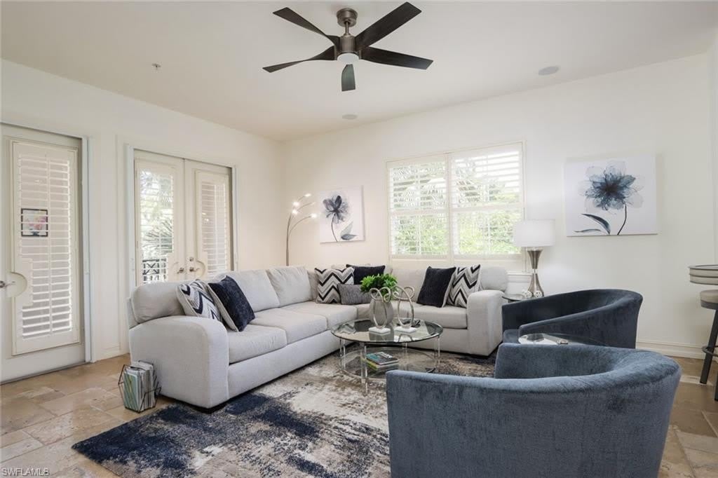 2868 Tiburon Blvd E – photo 2
