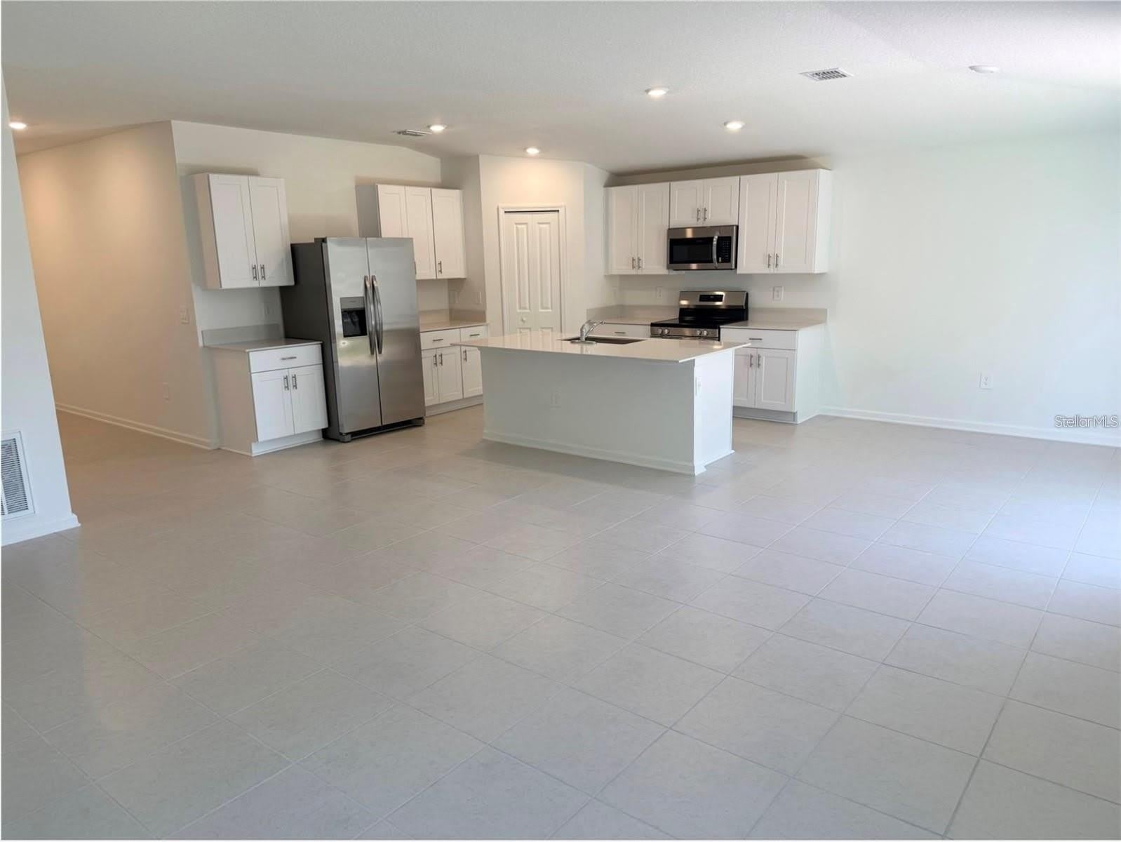 5300 DAGENHAM DR – photo 5