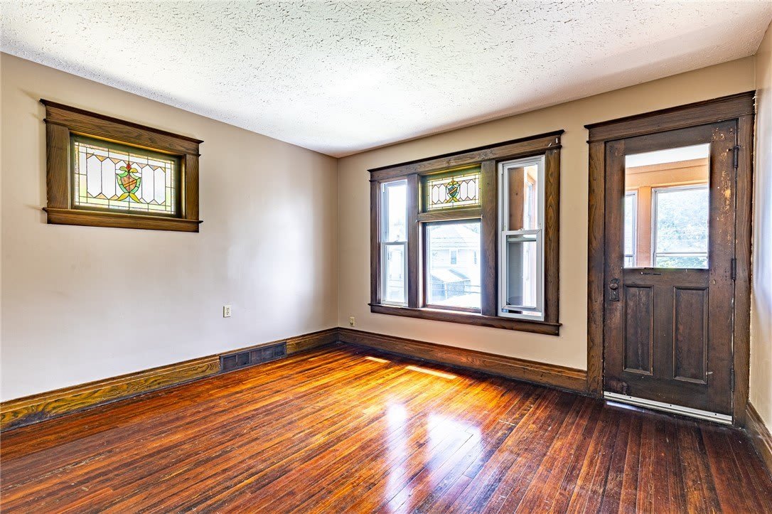 791 Norton Street – photo 5