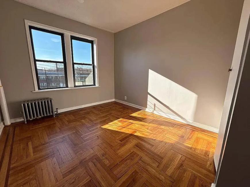 652 Soundview Avenue – photo 4